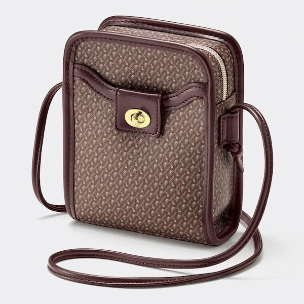 出所：GU公式ファッション通販サイト ジオメトリックミニポーチ