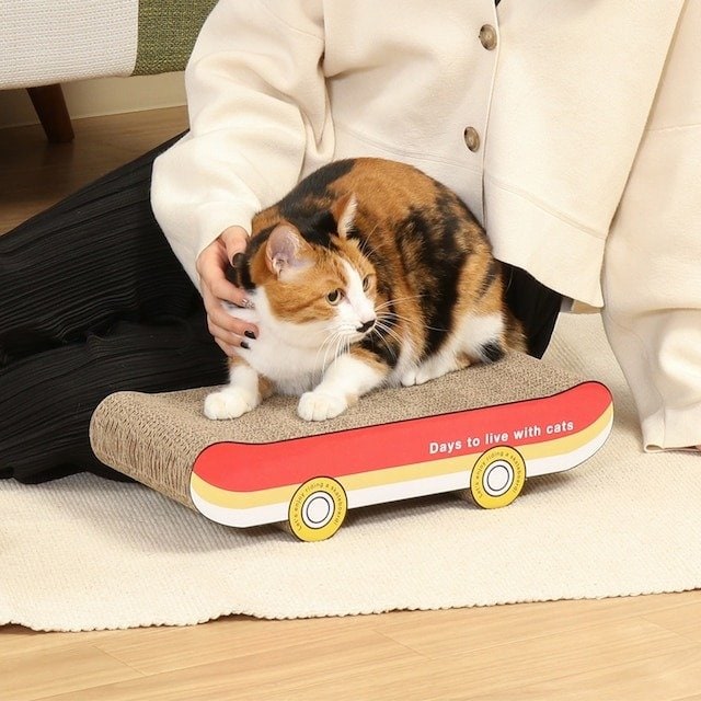 ニトリ　猫の爪とぎ スケボー