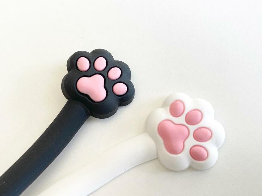 「ねじるケーブルバンド」「抗菌歯ブラシキャップ」