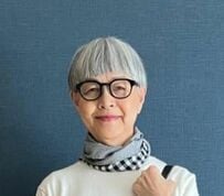 【70代マダム】が着こなすUNIQLOニットコーデ　ギンガムチェックの使い方に絶賛！「真似したい」