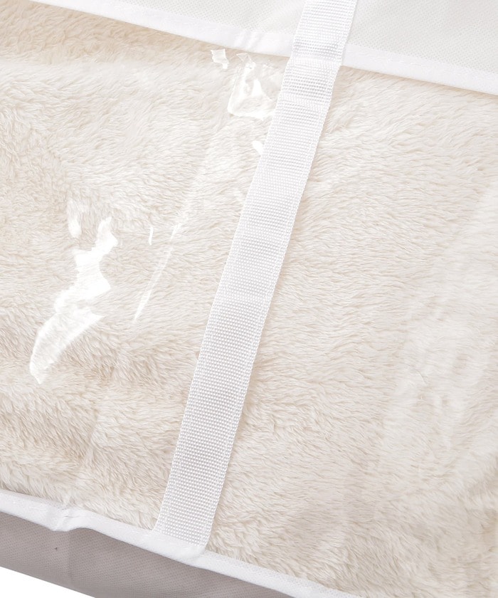 ハンドルが付き、バッグのようなデザインなので持ち運びもスムーズ