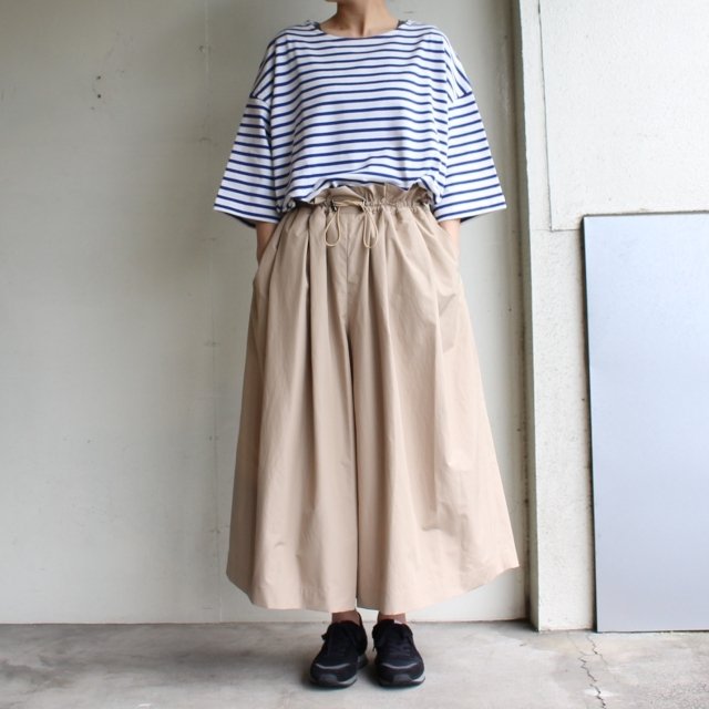 HAVERSACK - 高密度タフタワイドパンツ ¥21,600（税込）