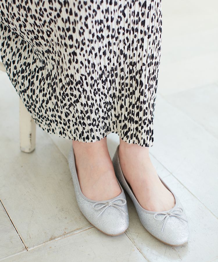 出所：ハニーズオンラインショップ バレエシューズ