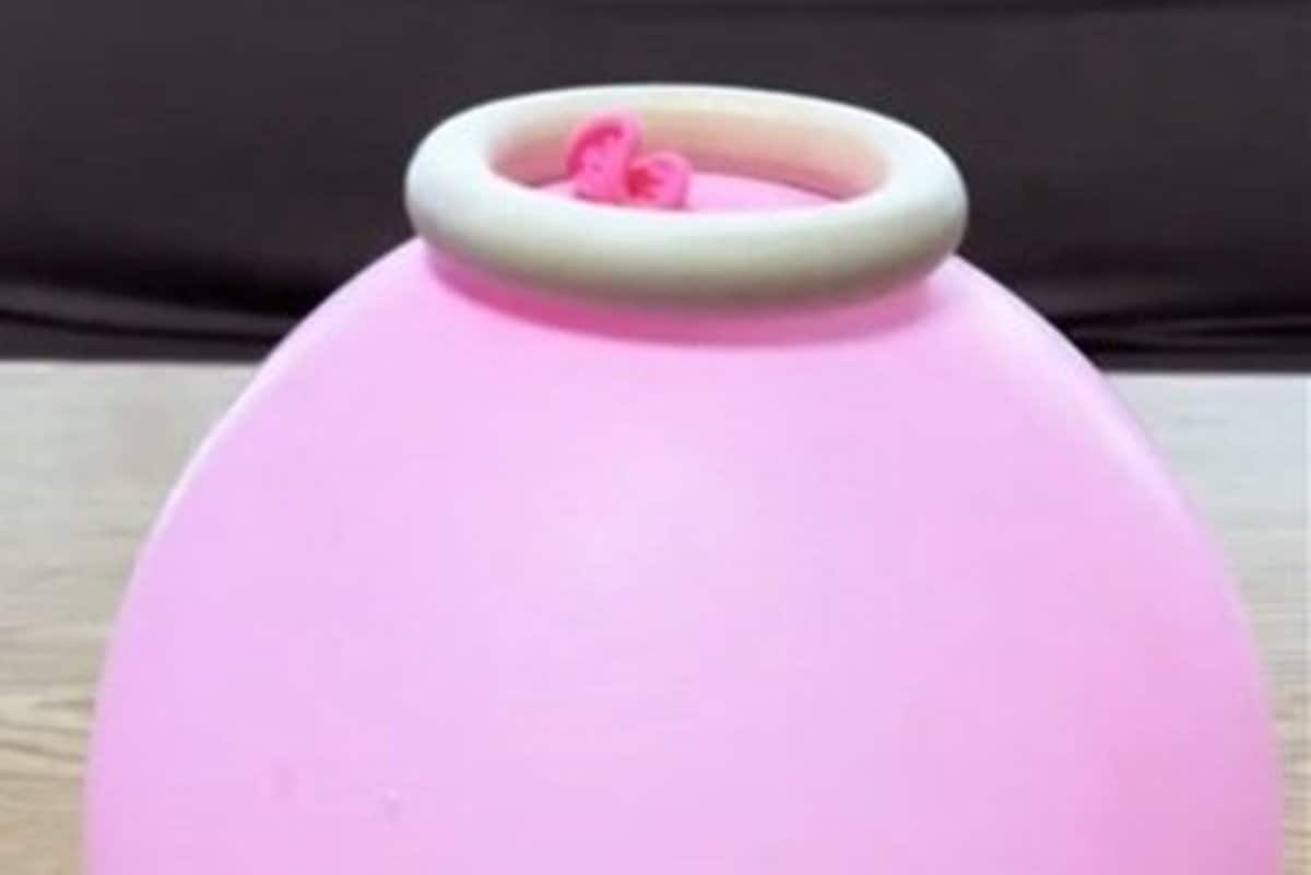 【100均DIY】セリアの「ウッドリング」が大変身　アーティスティックな「フラワーベース」に…