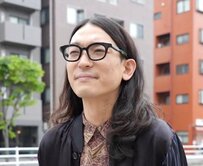 ロングヘアの男性が『ヘアチェンジ企画』に挑戦したら…衝撃的な仕上がりに思わず見惚れる