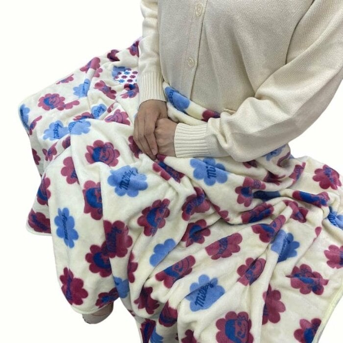 あの包み紙がモチーフになった「ブランケットMサイズ ミルキー」