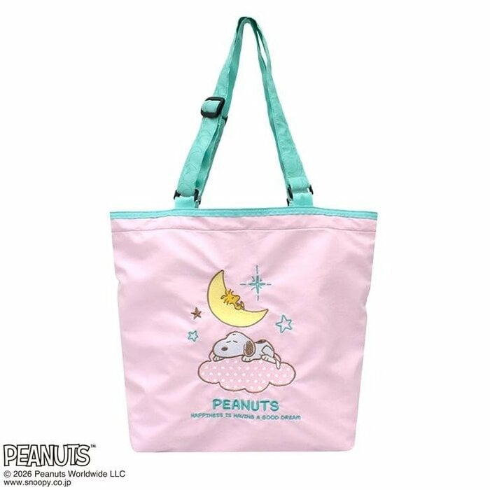 縦約36cm、横約32cmのしっかりとしたサイズ感
