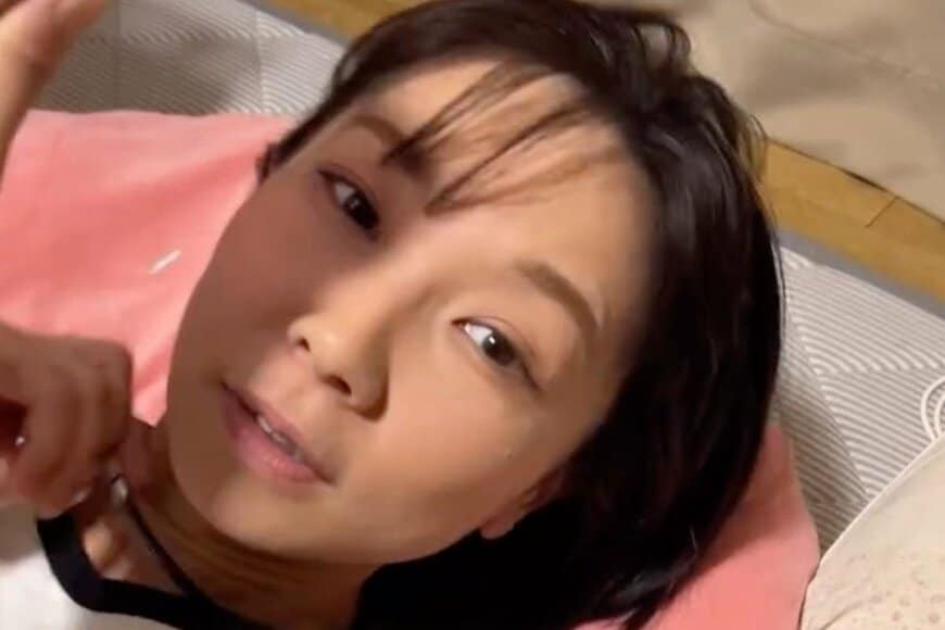 【17歳差夫婦】年上42歳妻が子供すぎる？　26歳夫の主張に「だって好きやもん」