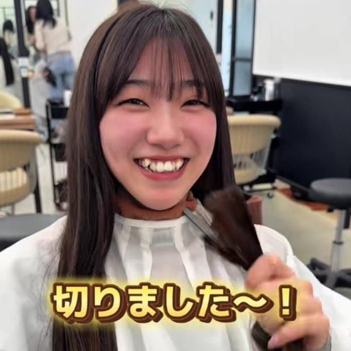 スーパーロングから『小顔ボブ』へのばっさりカット。美容師の技術で印象が大きく変化
