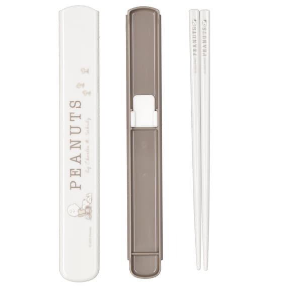 出所：ニトリ公式　【デコホーム商品】引ふた箸箱セット（スヌーピー &CB）