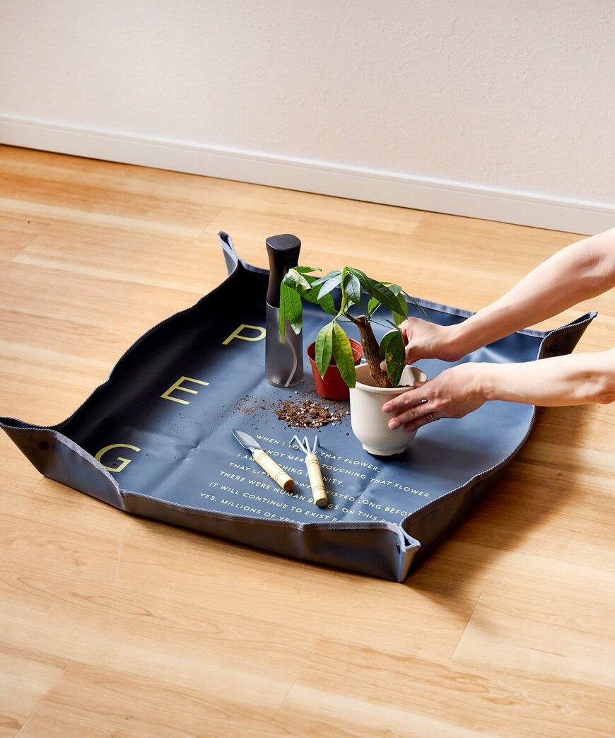 3COINS公式　植え替えマット