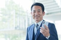 【中間管理職の平均年収】男性と女性でいくら違う？「共働き世帯の正社員」役職の割合と出世意欲とは