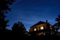 深夜、自宅の浴室に現れた「まさかの生物」に目を疑う　「怖すぎて目が覚めた」「実際はこの大きさでも…」