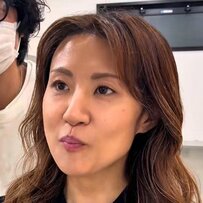 【大変身】ショートで女らしさが消えないか不安な女性がショートボブで大胆イメチェン！ふんわりとした女性らしさに！