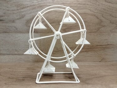 ダイソーの100円の観覧車がかわいい！ ダイソーの商品開発・販売拡大