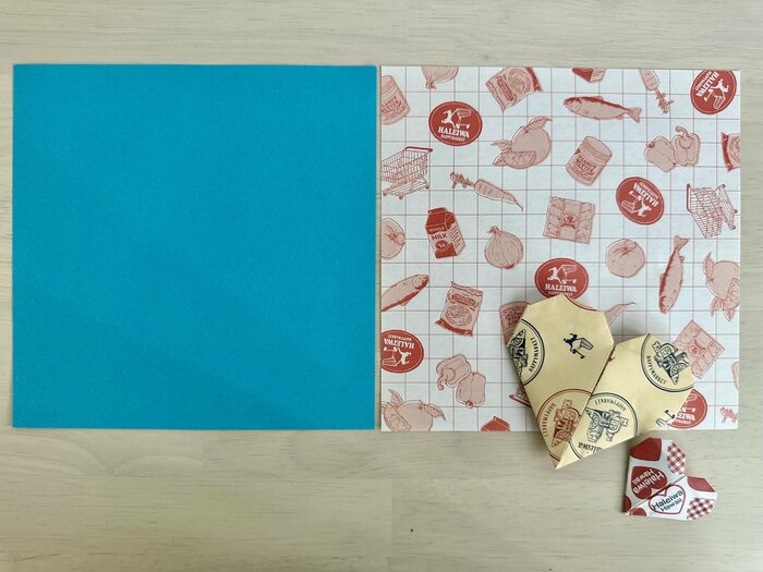 サイズは一般的な折り紙と同じ