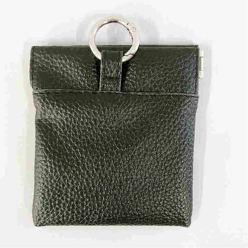 出所：キャンドゥ公式　LH9　カラビナ付ミニポーチ