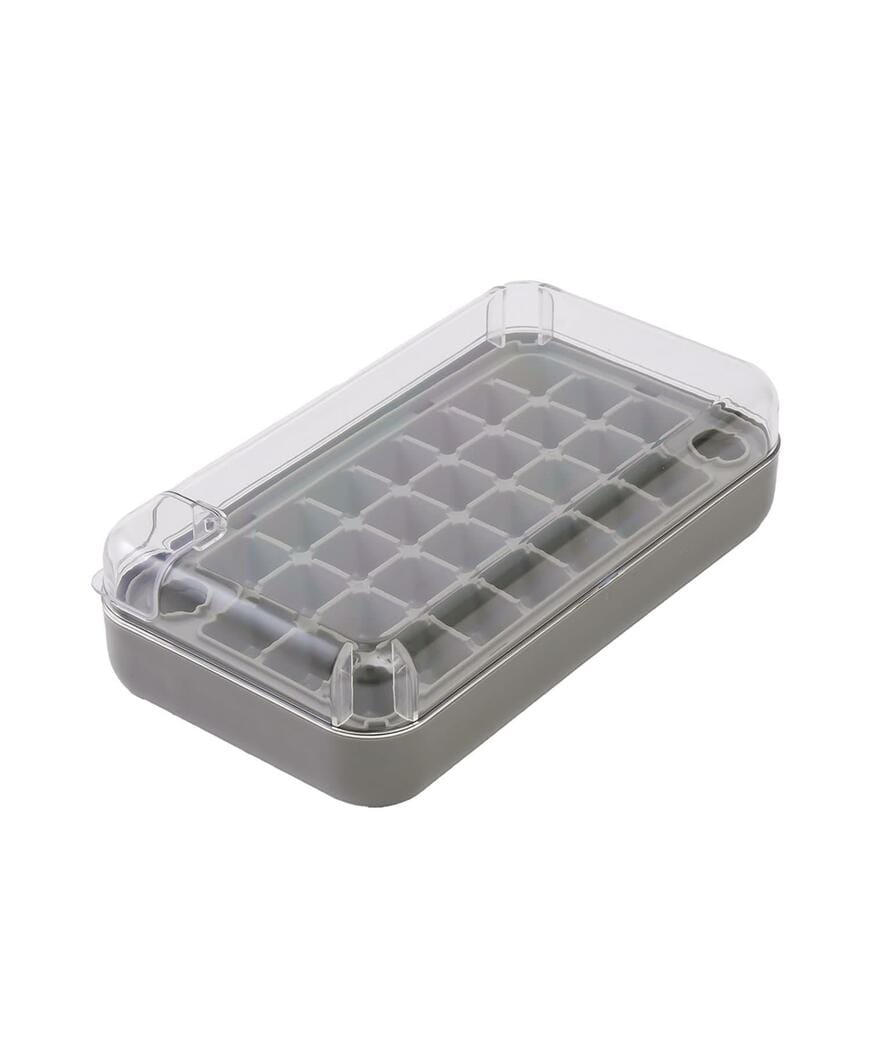 出所：パルグループ公式ファッション通販サイト 3COINS ワンプッシュ製氷器／KITINTO