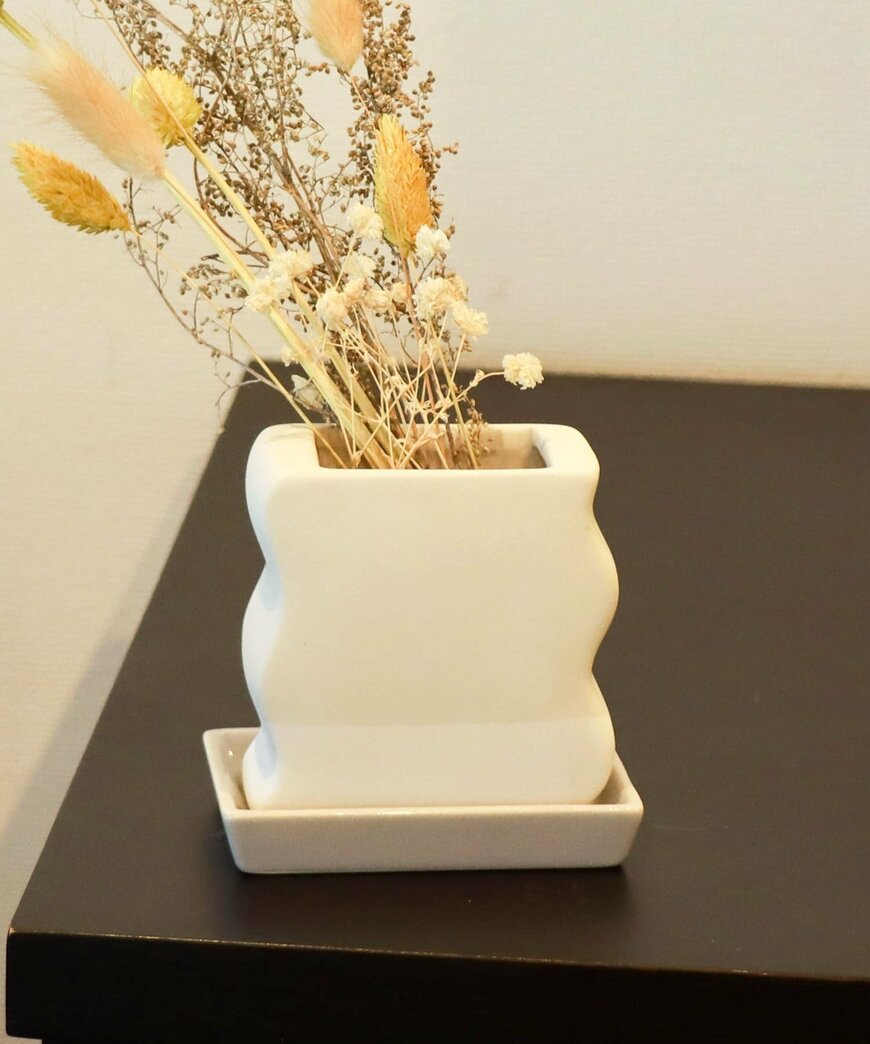 出店:パルグループ公式ファッション通販サイト 3COINS ウェーブフラワーベース素焼き加湿器