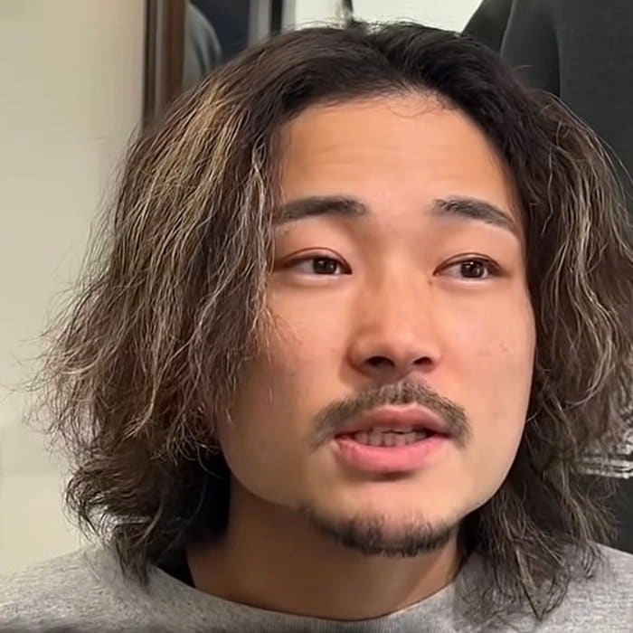 「量がやばい」多毛に悩む男性→“2種類のパーマ”で動きのある「サーフカールスタイル」に印象チェンジ