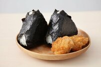 ガッツリ食べたいときに「唐揚げおにぎり」が時短で！SNSで注目のレシピ