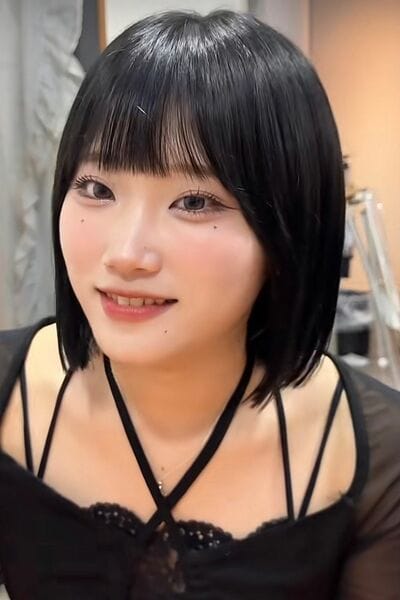 黒髪ボブに変身！