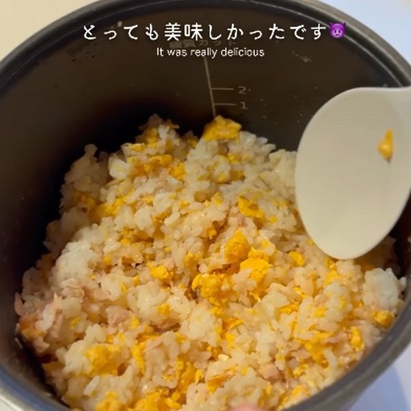 お魚好きにはたまらない「マグロの竜田揚げ」が詰められた　ツナと卵そぼろの【混ぜご飯弁当】が美味しそう