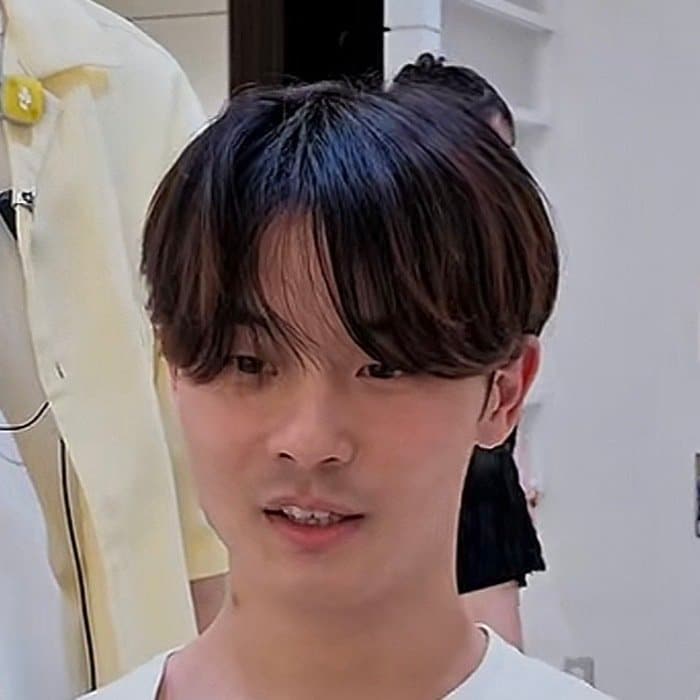 「横髪がふくらんじゃう」男性がカット+縮毛矯正でさわやかにスタイルチェンジ