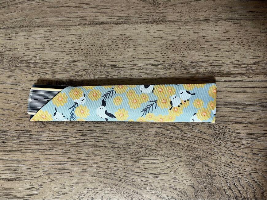 筆者撮影（キャンドゥ、扇子袋21cm扇子用（アニマル柄）・扇子21cm（シマエナガ柄））