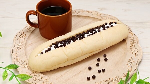 出所：ローソンストア100「【新商品情報】ふわっと軽い食感の「たまごのシフォンケーキ」や四季折々の美しさを楽しめる和菓子セットなど続々発売」