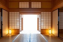 静岡県の旅館で見つけた「迷ってしまいたい」空間　昭和の面影が残る館内に注目集まる