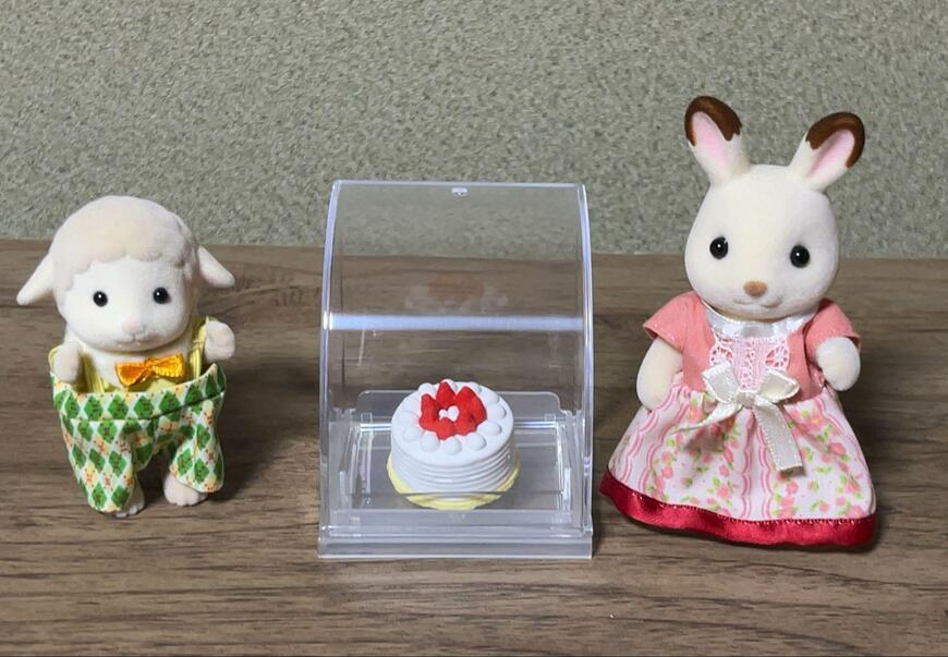 筆者撮影（キャンドゥ、ミニチュアフードディスプレイ）