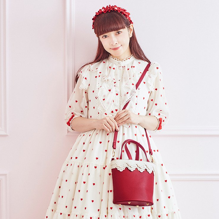 出所：しまむら公式オンラインストア　バケツ型バッグ（青木美沙子） ワインレッド