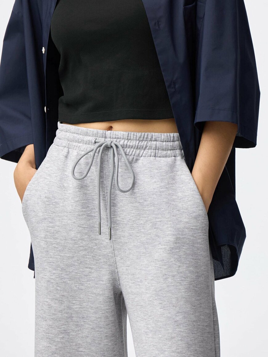 GU公式　パフスウェットバギーパンツ