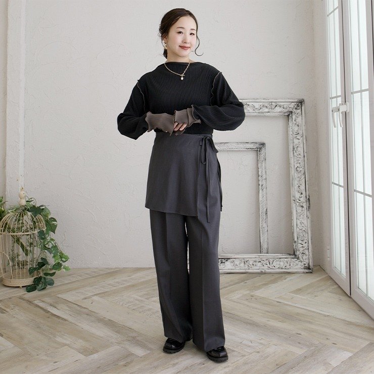 しまむら公式　レディース　プルオーバー（陽）（黒パンツ ）