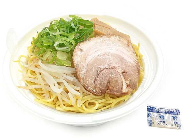 セブン-イレブンの新商品：7プレミアム　海老トマトクリーム生パスタ