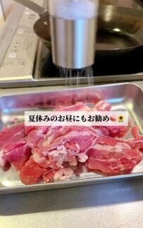 【妻の愛情弁当】夏休みのお昼にもおすすめ！簡単なのに豪華見え「塩豚丼弁当」