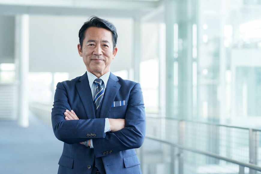 【2026年度概算】厚生年金「平均年収610万円」で「約40年間」働いた男性。65歳以降の年金月額はいくら？