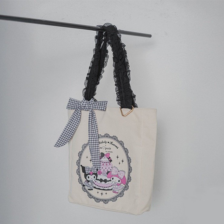 出所：しまむら公式　トートバッグ（青木美沙子×サンリオキャラクターズ）