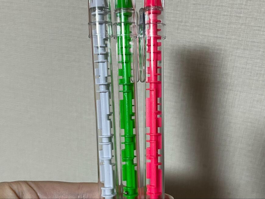 筆者撮影（セリア、立体迷路ボールペン）