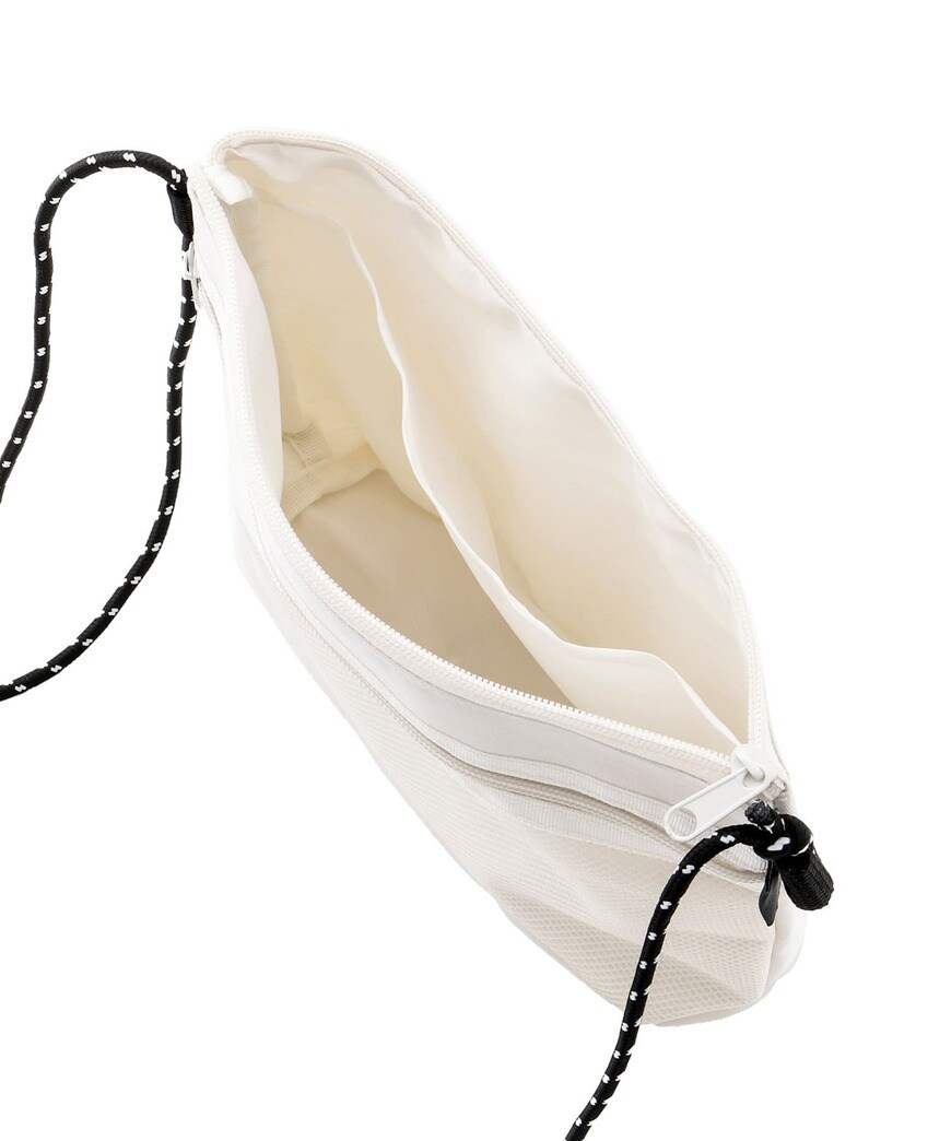 画像出所：3COINS公式通販サイト