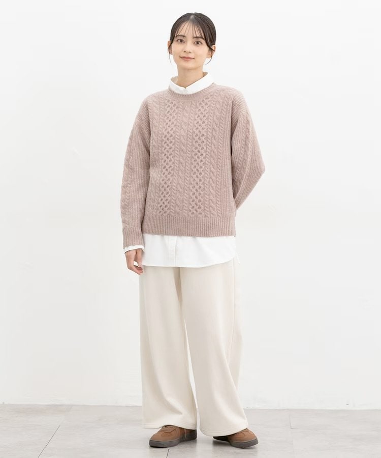 出所：ハニーズ公式　あったかストレートパンツ