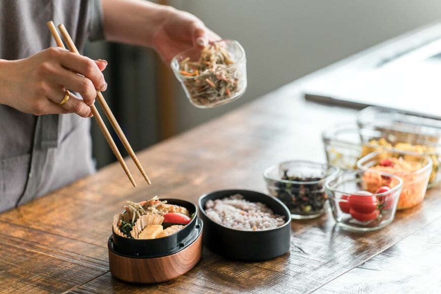 妻から渡された「タッパー弁当」にテンションぶち上げ　最強の一品に「本格的な仕上がり」