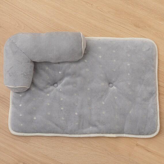 出所：ニトリ公式通販ニトリネット 【デコホーム商品】ペットごろ寝パッド（Nウォーム スターGY PT02） 