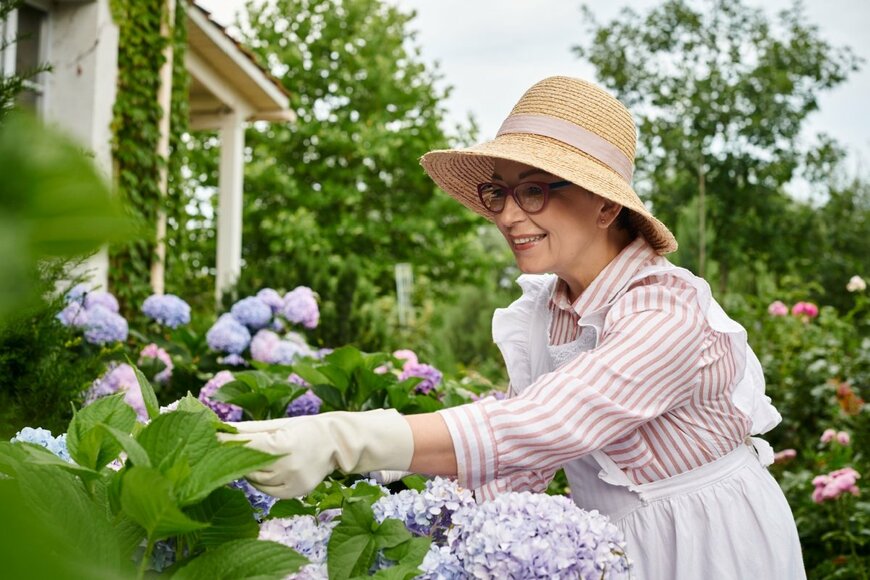 65歳以上「無職の夫婦世帯」最新統計で貯蓄額が明らかに！年金・支出額は平均でいくらなのか