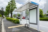 バス停の上になぜか「手錠」が…　町田駅で起きたミステリーに「逃走犯の仕業？」など憶測飛び交う