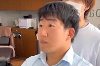 「普段は1000円カット…」美容室を訪れたベリーショート希望の男性　男前な仕上がりに「ばっちり」とキリッとした表情