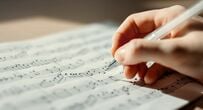 学生時代に使っていた「楽譜に残された書き込み」　謎が残る一言に「最高」「元気出た」