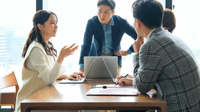 令和7年分賞与の差→正社員とパートで約90万円、金融業と宿泊・飲食で約156万円【国税庁9月29日公表】