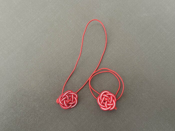 ゴムの折径は約10cmです